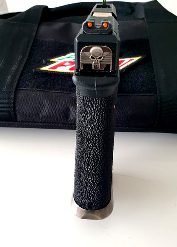 Bild 8 für WE-Tech G-Force EU-17 met silencer en 7 mags en pistooltas