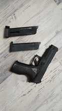 Image for KJW KP01-E2 plus 3 co2 mag/ 2 gas mag