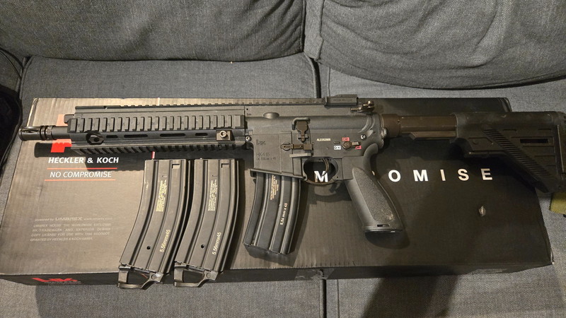 Image 1 pour Lot of 2 AEGs, 1 sniper, 1 pistol and 3 rigs (read description)