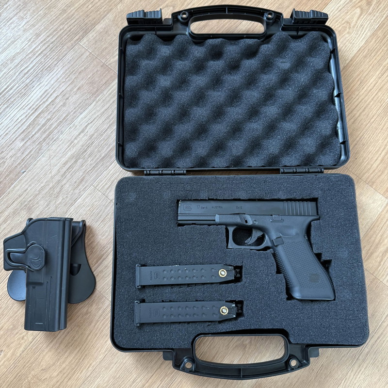 Image 1 for Umarex Glock 17 gen 5 + holster en case