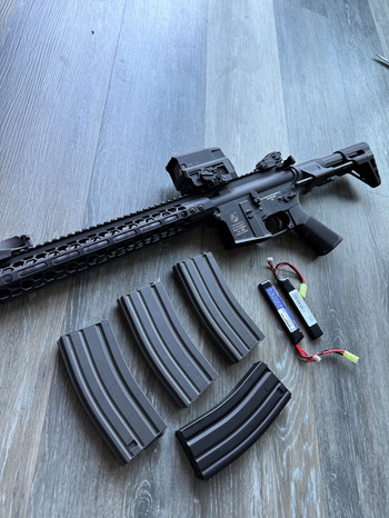 Image 2 pour M4 cold AEG met red dot en tracer