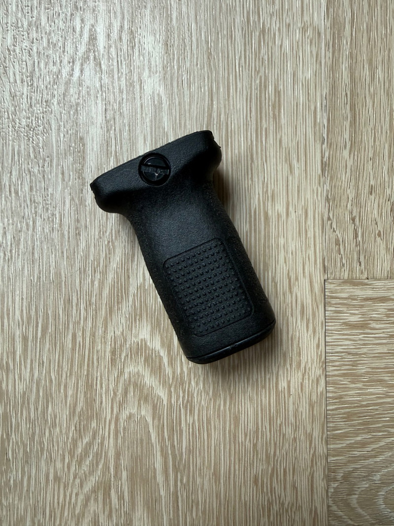 Image 1 for PTS Verticale grip zwart voor picatinny rail