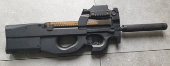Image 2 pour FN P90 met silencer
