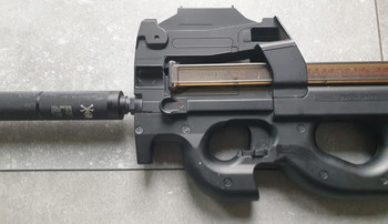 Image 3 pour FN P90 met silencer