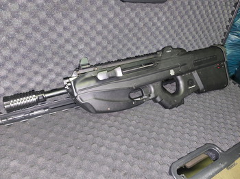 Imagen 4 de FN F2000