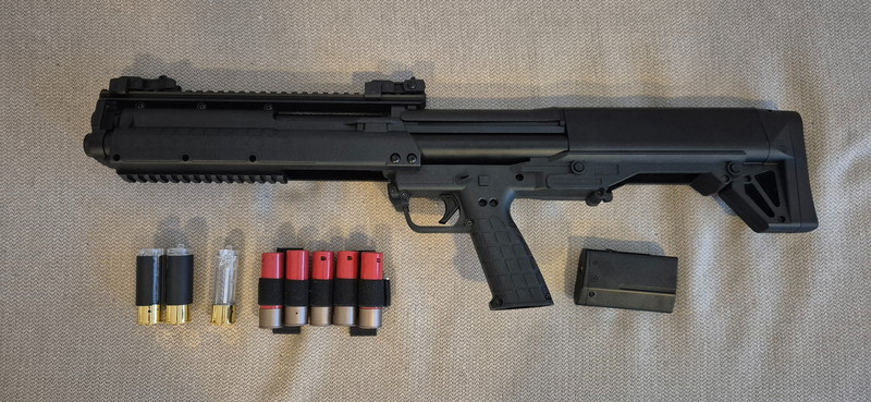 Image 1 pour KSG12 bullpup shotgun