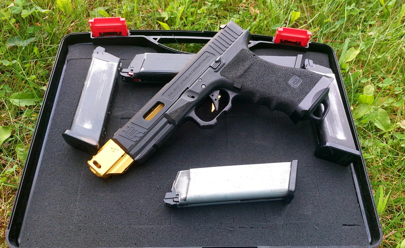 Image 1 for Beautiful TM Glock 17 SAI Custom Full Upgrade