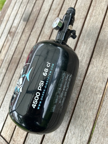 Imagen 2 de BOUTEILLE HPA 1.1L SHARK CARBONE 4500PSI