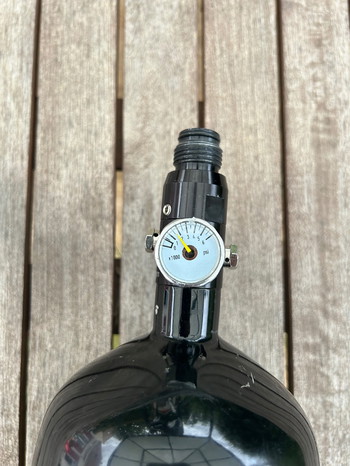 Imagen 3 de BOUTEILLE HPA 1.1L SHARK CARBONE 4500PSI