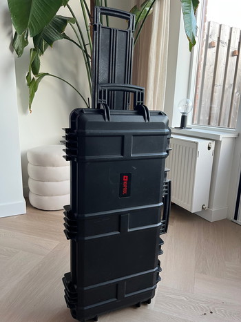 Image 2 pour Nuprol hard case medium met wave foam