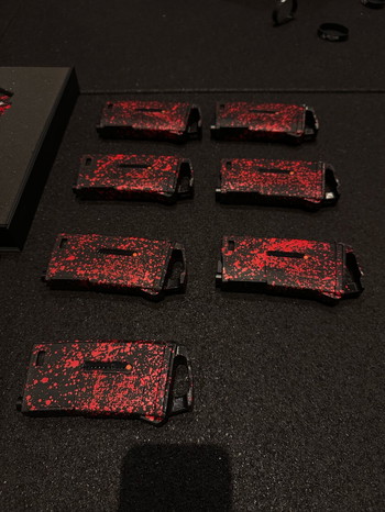 Image 3 pour Red splattered SSP5 4.3 / Red splattered Alu Monk Adapter / Red splattered Mags