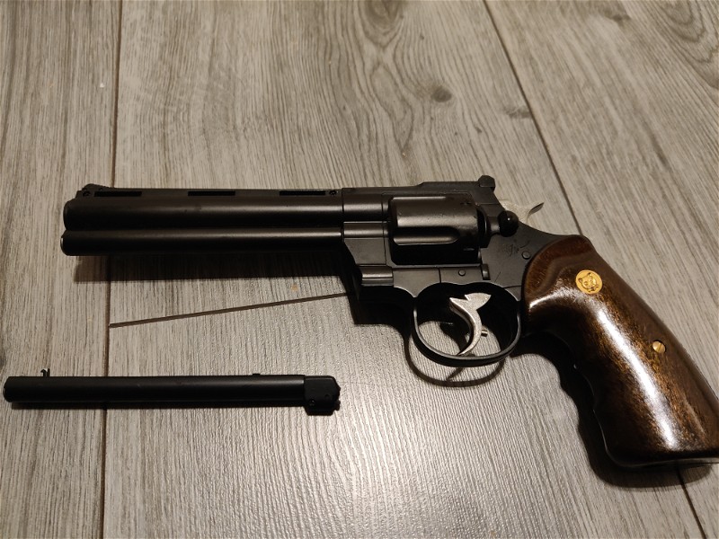 Afbeelding 1 van Gas revolver met extra clip