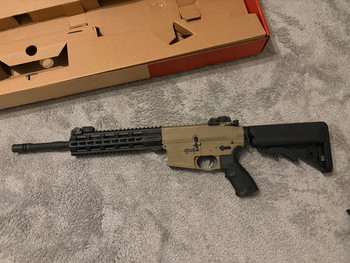 Image 2 for Tippmann Commando  AEG