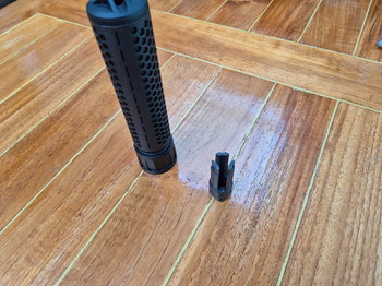 Imagen 4 de Ares | SR-16 Long silencer met flashhider | CW