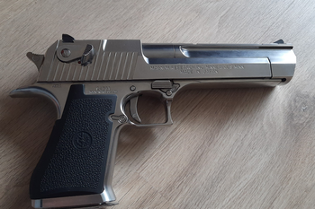 Bild 2 für Desert Eagle .50AE Hard Kick Chrome GBB TOKYO MARUI