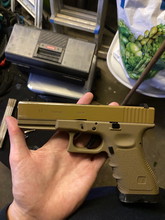 Afbeelding van Glock 17 met 3 magazijnen