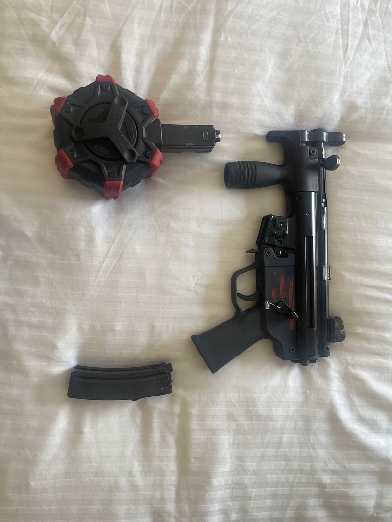 Image 1 pour WE GBB MP5K (upgraded)+ drum magazijn