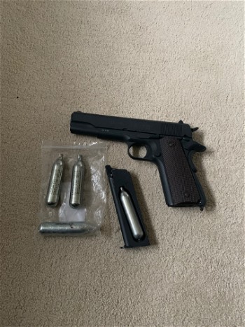 Image 2 for Airsoft Pistol