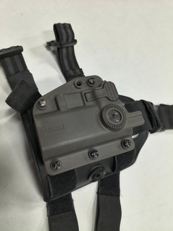 Image 2 pour Swiss arms holster