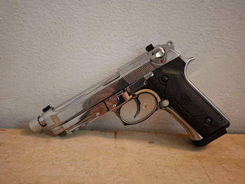 Imagen 2 de KLI M9 Chrome/Black Finish - GBB