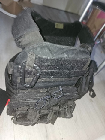 Bild 2 für Warrior assault vest | 2x utility pouch | 3x 5.56 mag holders | gevuld EHBO setje