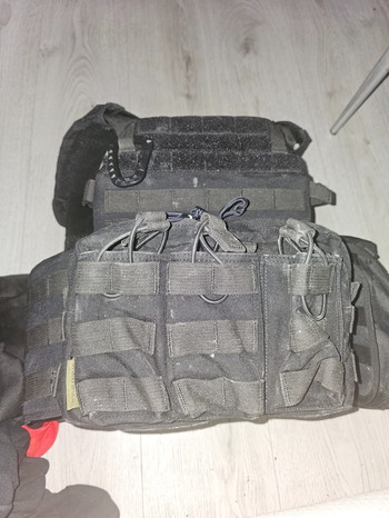 Bild 3 für Warrior assault vest | 2x utility pouch | 3x 5.56 mag holders | gevuld EHBO setje