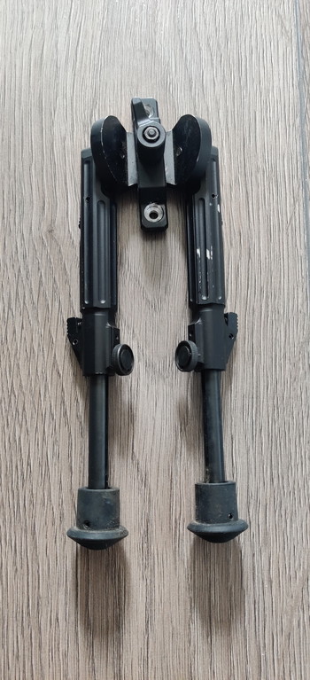 Afbeelding 4 van Ares Amoeba Airsoft M-Lok Folding Modular Bipod Short