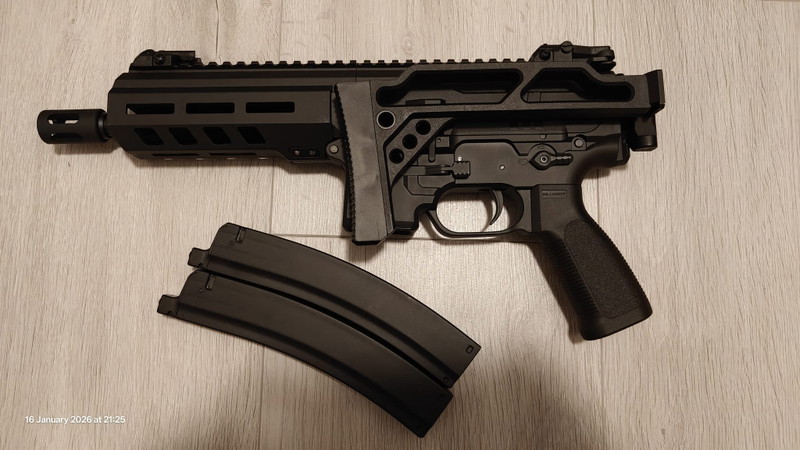 Image 1 pour Double Eagle DMP9 SMG Kestrel ETU met batterij