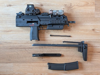 Image 3 pour VFC MP7A1 V2 NPAS GBB with Accessoires and Spare Parts