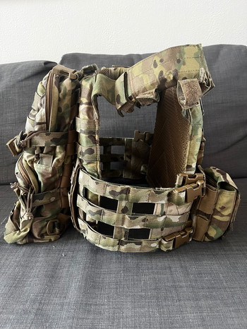 Afbeelding 2 van Warrior assault systems recon platecarrier MC met chestrig en cargo pack