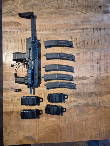 Imagen 2 de Tokyo marui mp7