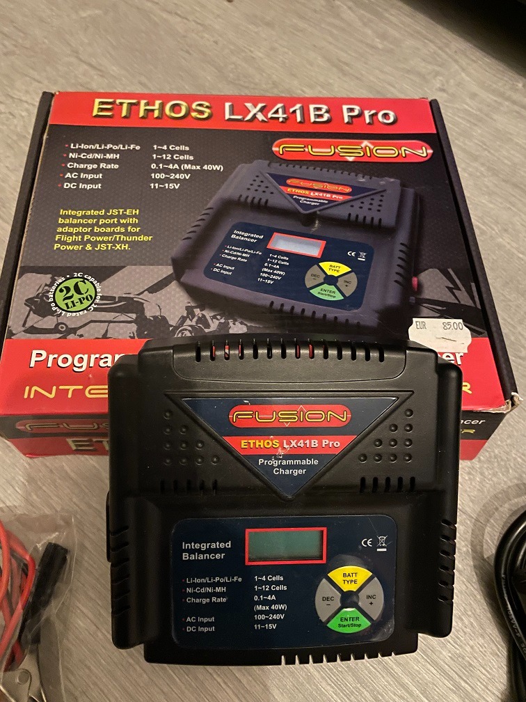 Afbeelding 1 van Lipo charger ETHOS LX41B pro