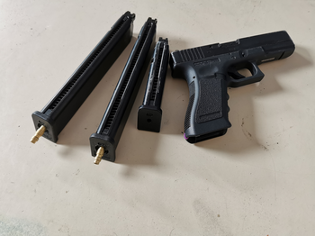 Afbeelding 2 van Glock 18 full auto