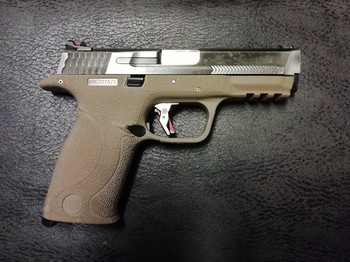 Image 2 for M&P9 van we