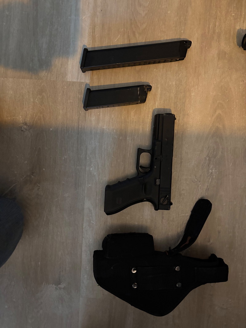 Afbeelding 1 van Glock 19 te koop inclusief 2 magazijnen