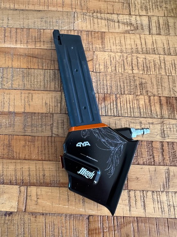 Imagen 3 de Geüpgraded Tokyo Marui Hi-Capa inclusief toebehoren om meteen het CQB-veld te domineren