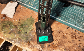 Afbeelding 2 van Full Carbon Handguards voor AEG en MTW (ideale DMR upgrade)