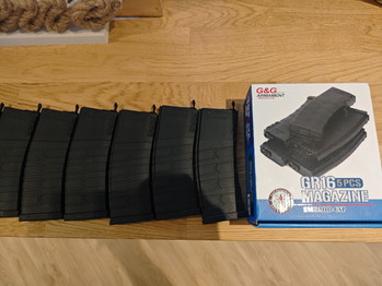 Imagen 2 de G G M4 Midcap Magazine  Black 5 Pack 120 BBs