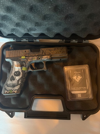 Bild 3 für Limited edition glock 17 mw2