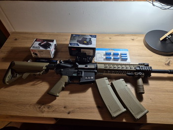 Imagen 3 de A vendre fusil d'assaut airsoft M4 et accessoires (très peu servi)