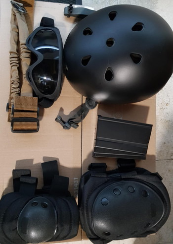Afbeelding 3 van m14 + uniform en gear set.