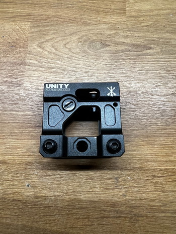 Imagen 3 de Unity Riser Replica