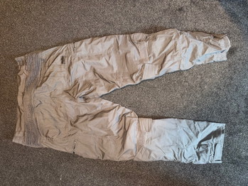 ICS replica met kleding – 4. kép