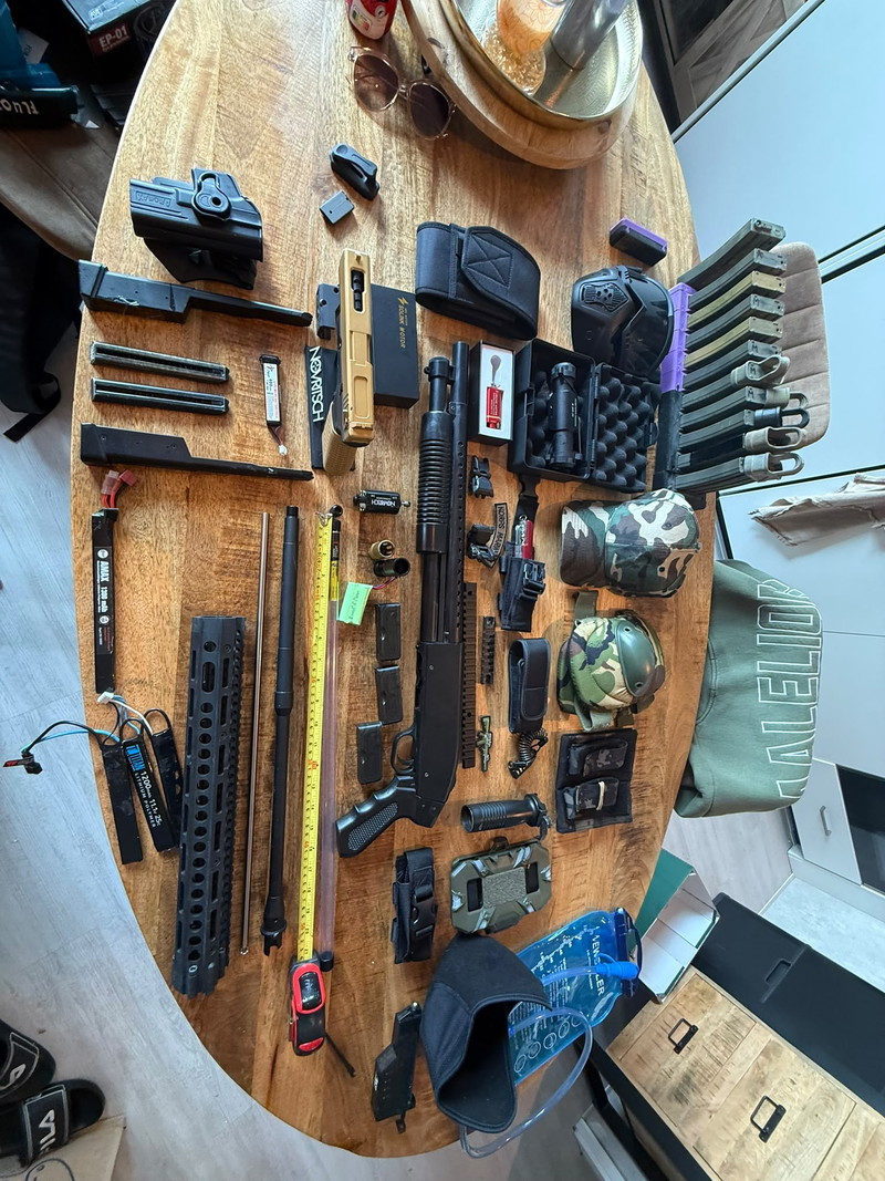 Image 1 for Diverse accessoires, lipos en M4 barrel extension