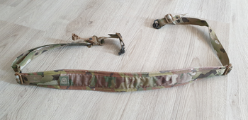 Afbeelding 2 van Ferro Concepts Slingster Multicam + QD Swivels