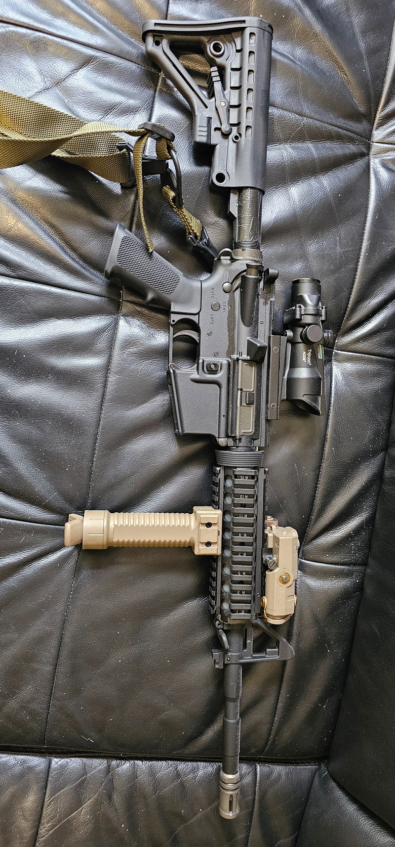 Image 1 for Cybergun Colt M4 RIS GBBR extra 3 GBBR Vmags