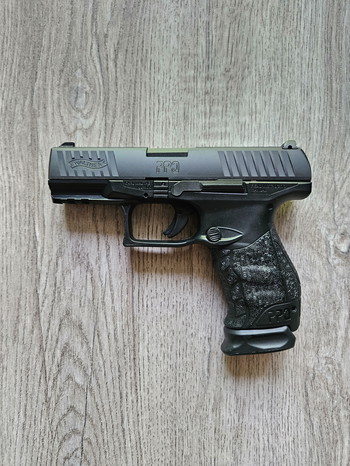 Afbeelding 2 van Walther PPQ M2 met SAT CNC Steel slide & Outer barrel