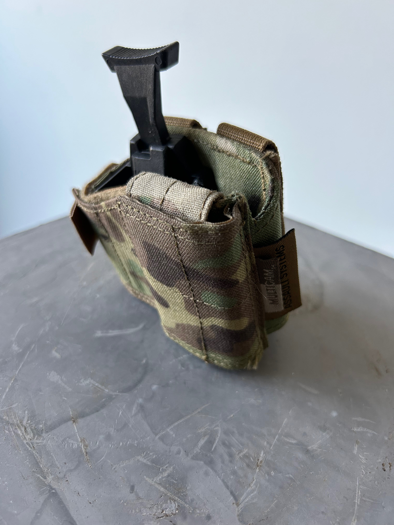 Afbeelding 1 van Warrior assault Universal Pistol Holster Right Handed Multicam