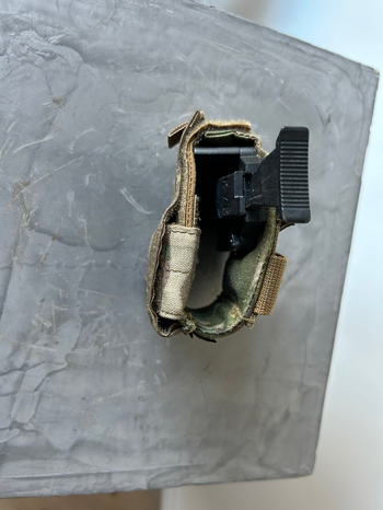 Bild 2 für Warrior assault Universal Pistol Holster Right Handed Multicam