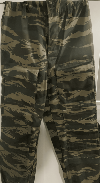 Afbeelding 2 van Russian Kamysh stuff